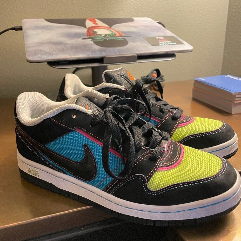 Nike Air Prestige III Sneakers Black Blue Yellow Womens Size 9 US 394656-437